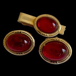 Vintage MR. TARA Goldtone Cuff Links And Tie Clip Set With Red Cabochons